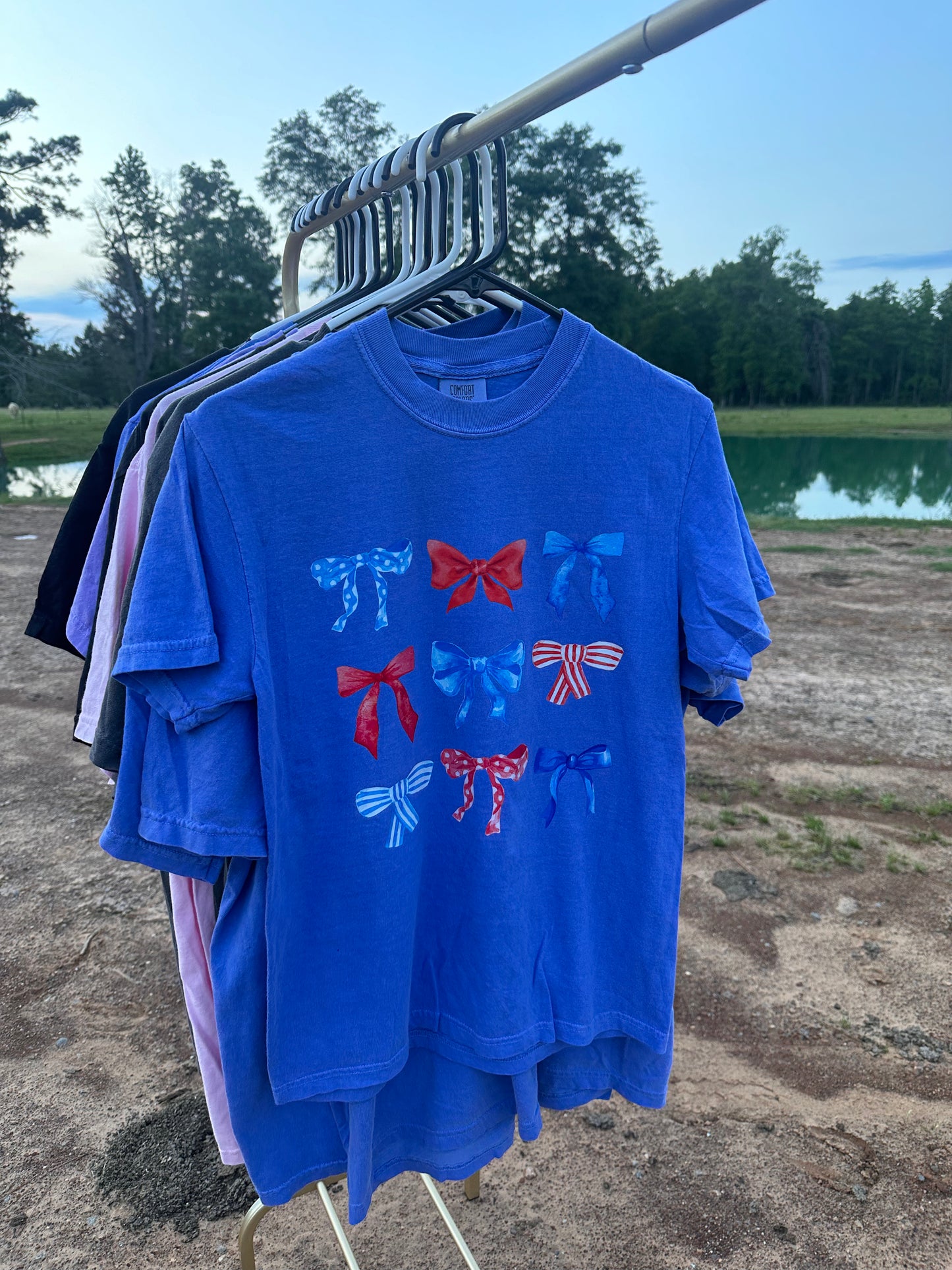 Red White & Blue bows tee